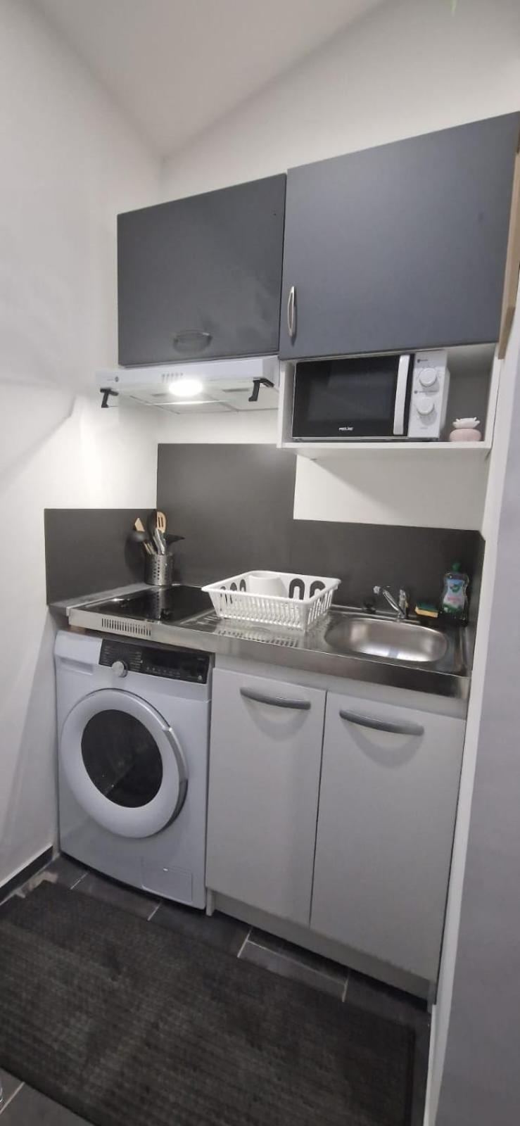 Roz 3 Holiday home
